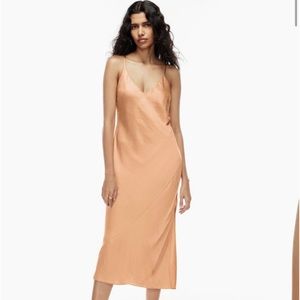Wilfred
Only Slit Slip Dress Size XS